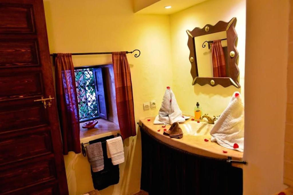 Riad Dar Saba Shika マラケシュ エクステリア 写真