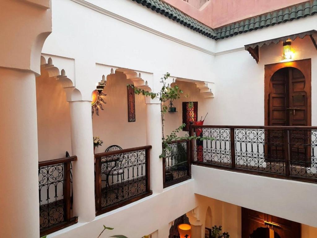 Riad Dar Saba Shika マラケシュ エクステリア 写真
